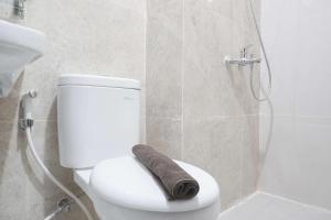 Nice Studio at 11th Floor Transpark Cibubur Apartment By Travelio