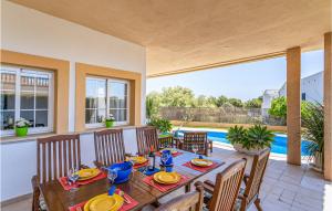 3 Bedroom Gorgeous Home In Cala Bona