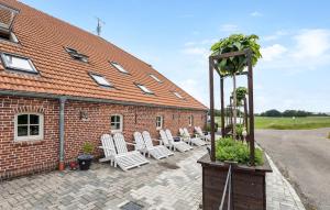 Awesome Apartment In Detern With Wifi