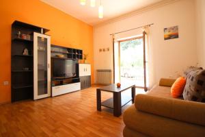 Apartment Ema in ruhiger Lage mit Parkplatz im Hof 