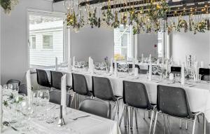 22-Bedroom Holiday Home In Henne