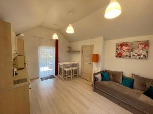 Cute little house with private area and terrace