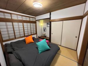 広島Riverside house 無料駐車場付き 原爆ドームまで15分圏内 1棟貸切 100m2以上 大人数OK