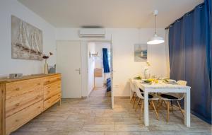 Nice Home In Brsec With Wifi