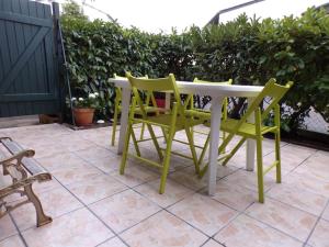 Appartement avec jardinet et terrasse