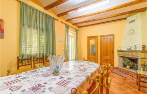 Lovely Home In Denia With Wifi