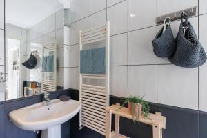 Little Treasure at Liszt with FREE Parking