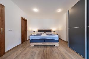 Deluxe Triple Room room in Penzion Mnich