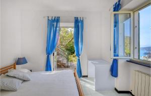 3 Bedroom Beautiful Home In Rapallo