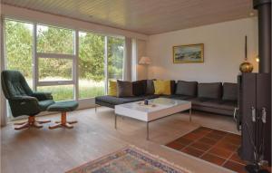 Three-Bedroom Holiday Home In Blavand