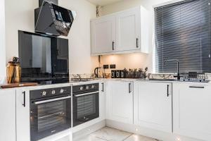 Roseberry - Corner Plot Getaways