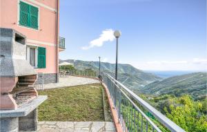 Cozy Apartment In Localitabracco Ge