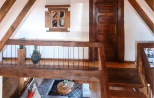 Amazing Home In Vrlika With Wifi