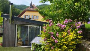 Tiny House cosy, jardin romantique forestier, route du vin, sentiers