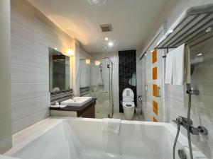 Eastpana Hotel 304 Prachinburi