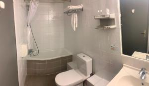 Hotels Campanile Grenoble Centre Gare : photos des chambres