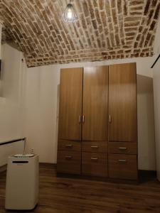 Basic Underground Apartments Next to the Center - Best Tram Line, Cool Local Area