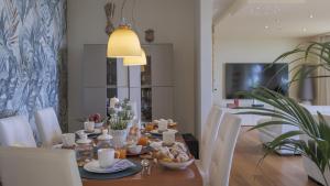 IL CILIEGIO SUL LAGO 6, Emma Villas