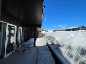Cozy 2-Bedroom Retreat in the Heart of Nature - Beitostølen