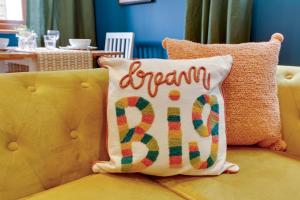 Fully refurbished 1 bedroom