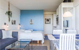 Cozy Apartment In Allinge With Wifi