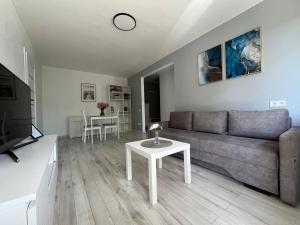 Home Sweet Home Self Check - in