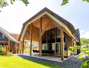 Boerderij Villa met Binnenzwembad & Wellness - 12 personen