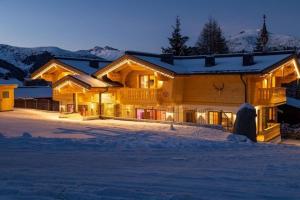 Falkensteinalm Friends Top 1+2