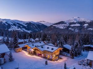 Falkensteinalm Friends Top 1+2