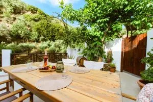 Anna's Village House - Rogdhiá