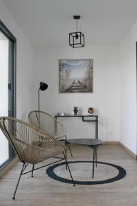 Maisons de vacances Quijote, Maison moderne avec terrasse a Caen : photos des chambres