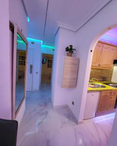 Moderno y luminoso ático con vistas y piscina