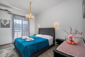 Emerald City Apartment