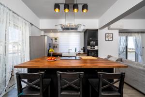 Emerald City Apartment