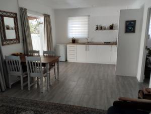 Mozart Close Durbanville- for people who needs space