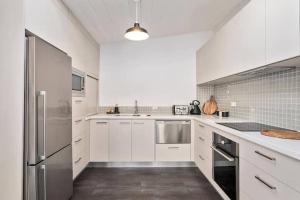 Irresistible renovated 1840 inner-city cottage