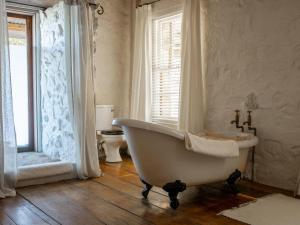 Belle Balance Bush Lodge