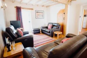 Atratos Stable - Lydstep