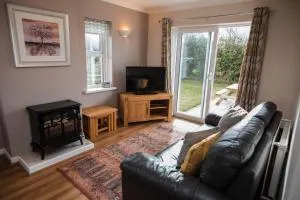 Watch Cottage - Lydstep