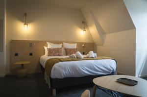 Hotels Domaine de l-Ecorcerie : photos des chambres