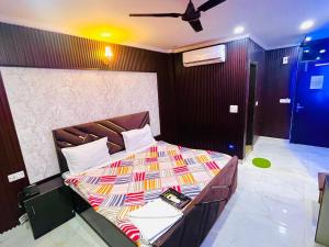 Tom stay - 10 min Walking Distance Nizamuddin Railway Station