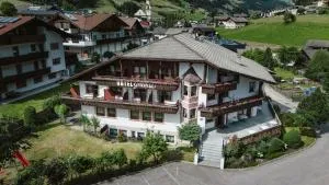 Hotel Residence Griesfeld - Lutago