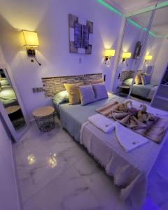 Moderno y luminoso ático con vistas y piscina