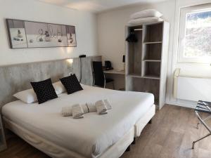 Hotels Brit Hotel Bosquet Carcassonne Cite : photos des chambres