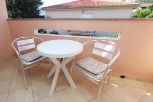 Wohnung in Baška mit Eigenem Balkon - b59598