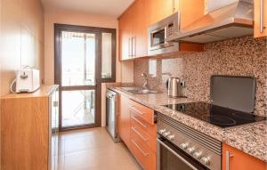 2 Bedroom Gorgeous Apartment In Manilva