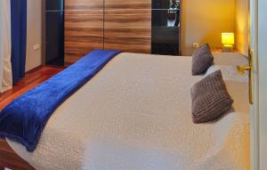 1 Bedroom Beautiful Apartment In Rovinj 