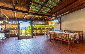 Cozy Home In Omisalj With Kitchen 