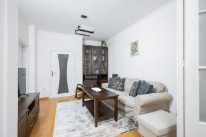 1BD flat with Desk on Russian Monument Square by Flat Mаnager