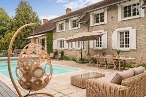 Elégante demeure avec piscine à 1h20 de Paris